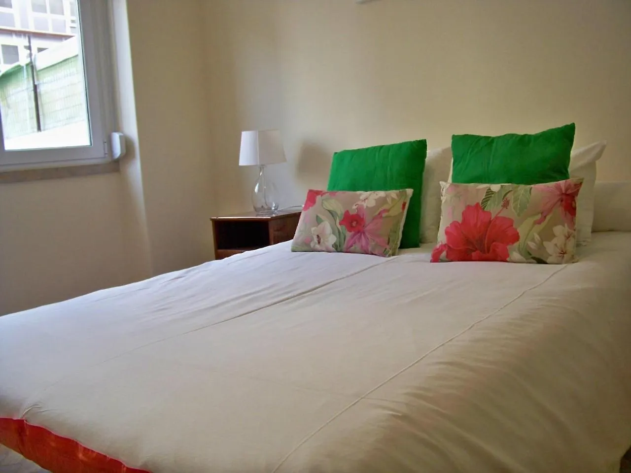 Almirante 1 Four Bedrooms Lisbon 0*,  Portugal