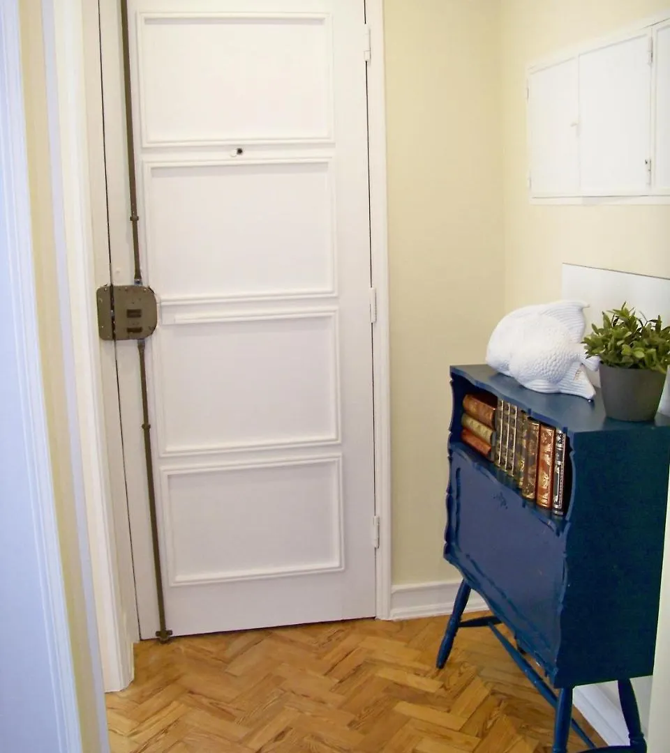 Almirante 1 Four Bedrooms Lisbon Apartment