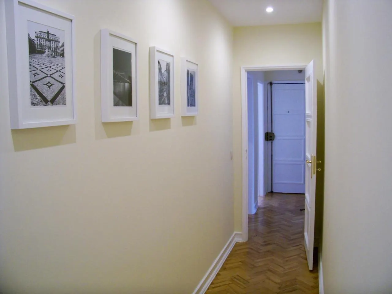 Almirante 1 Four Bedrooms Lisbon 0*,
